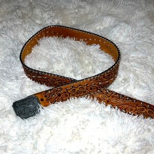 Vintage 80s Remington "First in the Field" Tooled Leather Floral Engraving Belt